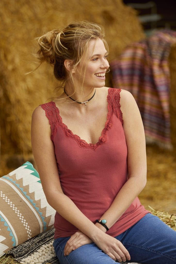 Top décolleté rose